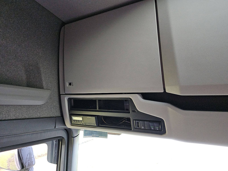 Tractor unit Scania R580 6X2 NB LED LEATHER: picture 9