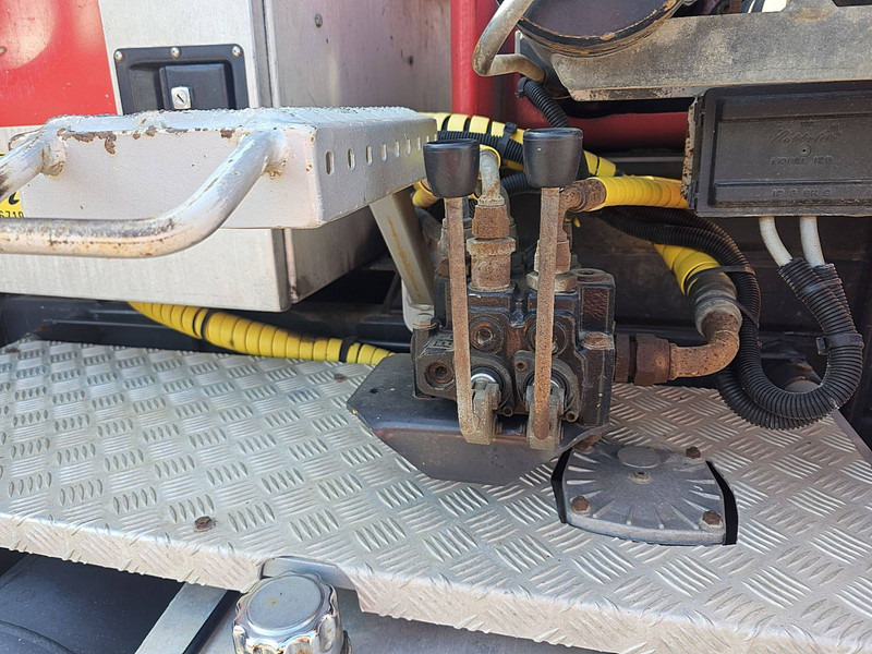 Tractor unit Scania R620 CRANE LOGLIFT 251S: picture 10