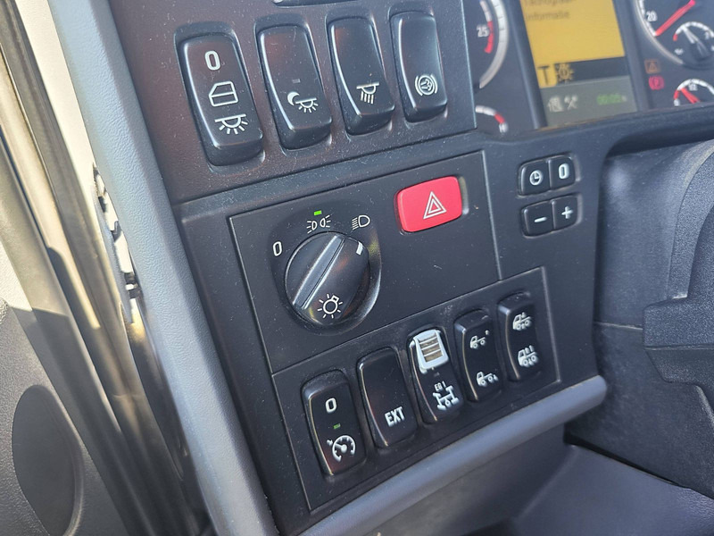 Tractor unit Scania R620 CRANE LOGLIFT 251S: picture 8