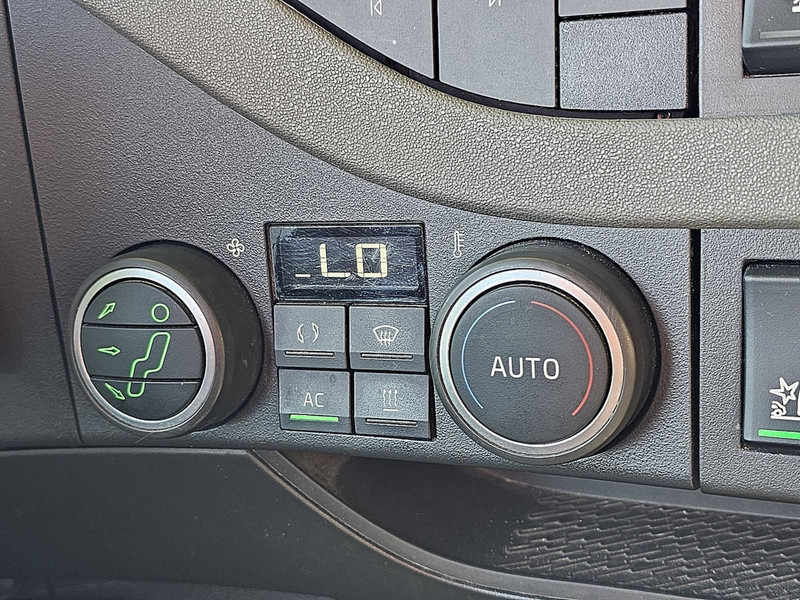 Tractor unit Volvo FH 460 6X2 PTO+HYDR.: picture 14