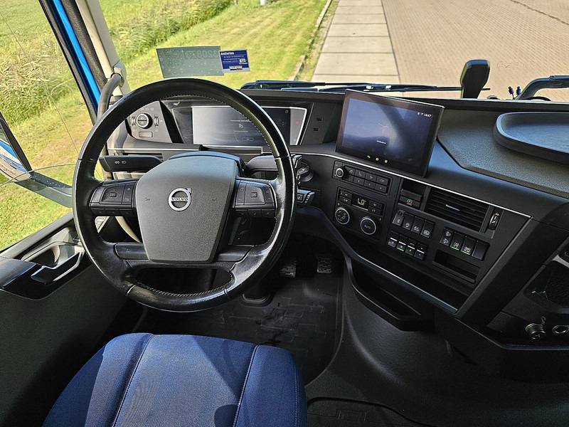 Tractor unit Volvo FH 460 FH5 2X TANK VEB+: picture 8