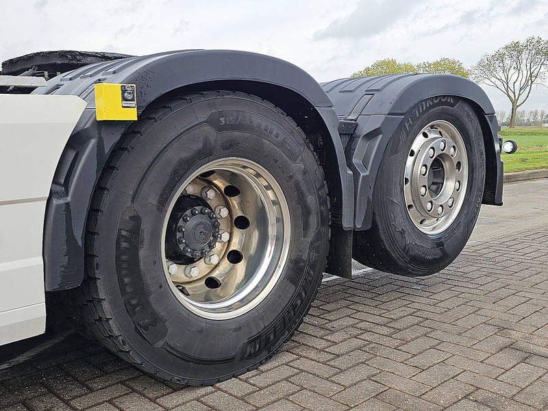 Tractor unit Volvo FH 500 6X2 STEERED PTO+HYDR: picture 16 Tractor unit Volvo FH 500 6X2 STEERED PTO+HYDR: picture 16