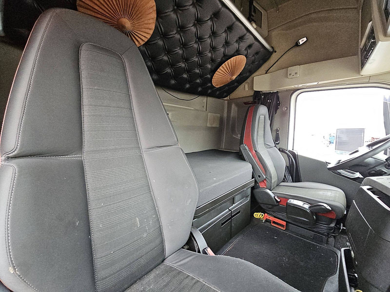 Volvo FH 460 6X2 LAMBERET COMBI leasing Volvo FH 460 6X2 LAMBERET COMBI: picture 15