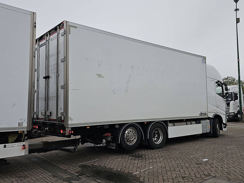 Volvo FH 460 6X2 LAMBERET COMBI - Refrigerator truck: picture 3 Volvo FH 460 6X2 LAMBERET COMBI - Refrigerator truck: picture 3