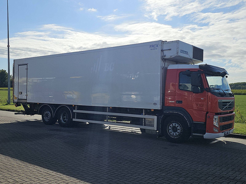 Volvo FM 11.330 6X2 FRIGOBL. LIFT - Refrigerator truck: picture 5 Volvo FM 11.330 6X2 FRIGOBL. LIFT - Refrigerator truck: picture 5