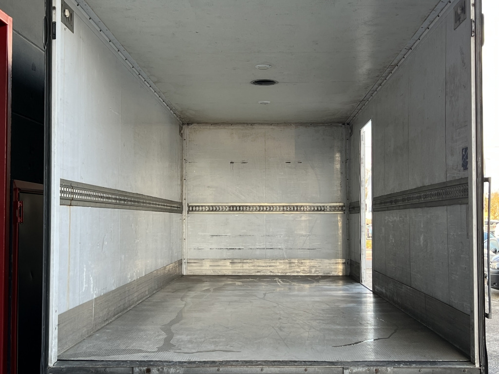 Mercedes-Benz Atego 816 LBW 1.000KG orig. 278.000km Start Stop - Closed box van: picture 4 Mercedes-Benz Atego 816 LBW 1.000KG orig. 278.000km Start Stop - Closed box van: picture 4