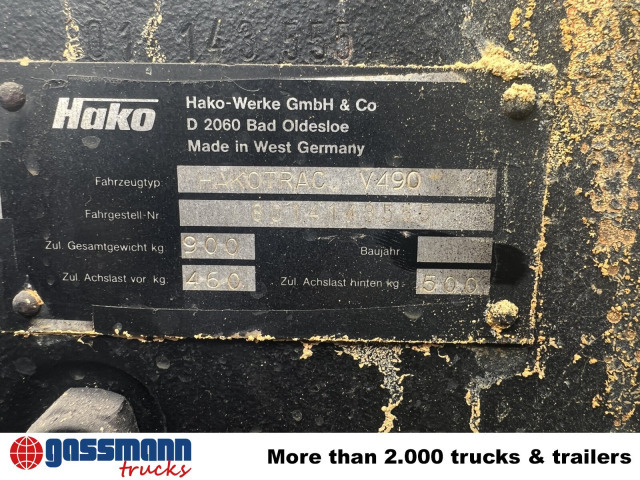 Hako V 490 mit Schneeschild und Ketten - Municipal tractor: picture 2 Hako V 490 mit Schneeschild und Ketten - Municipal tractor: picture 2
