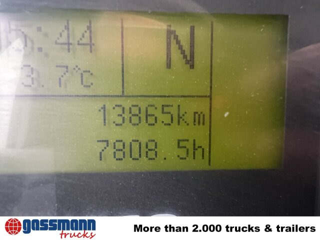 Cab chassis truck Iveco Trakker AD260T36 6x4: picture 9