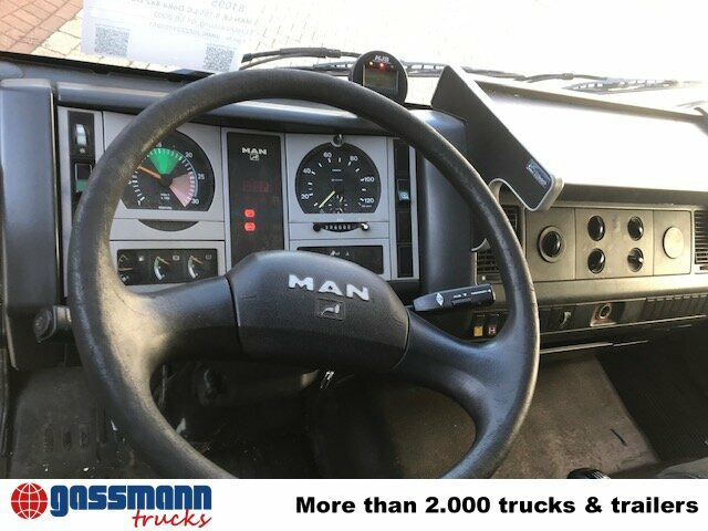 MAN LE 8.185 LC Doka 4x2 BB, 2x AHK - Dropside/ Flatbed truck: picture 2 MAN LE 8.185 LC Doka 4x2 BB, 2x AHK - Dropside/ Flatbed truck: picture 2