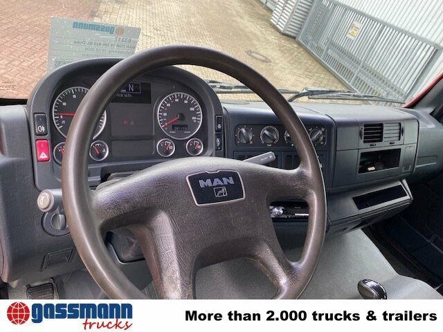 MAN TGM 18.280 4x2 BL Doka - Hook lift truck: picture 3 MAN TGM 18.280 4x2 BL Doka - Hook lift truck: picture 3