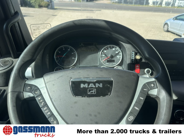 Container transporter/ Swap body truck MAN TGX 18.360 4X2 LL, Fahrschule: picture 7