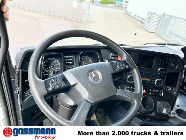 Mercedes-Benz Actros 3551 L 8x2/4, Vorlauflenkachse, - Cab chassis truck: picture 3 Mercedes-Benz Actros 3551 L 8x2/4, Vorlauflenkachse, - Cab chassis truck: picture 3