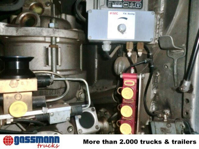 Mercedes-Benz SK 1824 L 4x2, Esterer Tankaufbau ca. 13.100l, 2 - Tank truck: picture 3 Mercedes-Benz SK 1824 L 4x2, Esterer Tankaufbau ca. 13.100l, 2 - Tank truck: picture 3