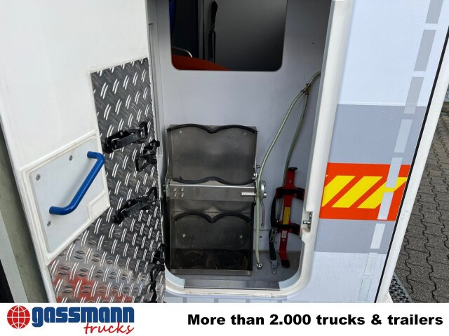 Mercedes-Benz Sprinter 313 CDI 4x2, Rettungswagen - Panel van: picture 2 Mercedes-Benz Sprinter 313 CDI 4x2, Rettungswagen - Panel van: picture 2