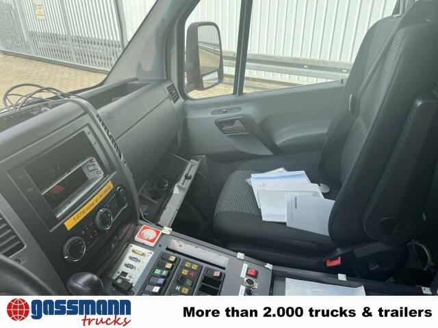 Mercedes-Benz Sprinter 516 CDI 4x2, Rettungswagen, Bi-Xenon - Panel van: picture 3 Mercedes-Benz Sprinter 516 CDI 4x2, Rettungswagen, Bi-Xenon - Panel van: picture 3