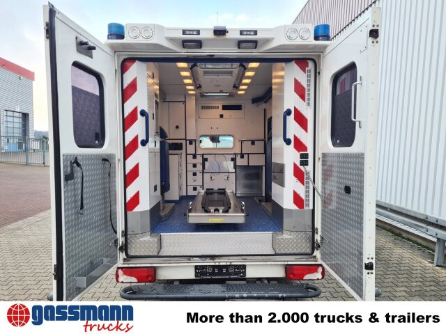 Mercedes-Benz Sprinter 516 CDI 4x2, Rettungswagen - Panel van: picture 5 Mercedes-Benz Sprinter 516 CDI 4x2, Rettungswagen - Panel van: picture 5