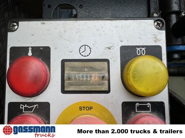 Mercedes-Benz Sprinter 516 KA 4x2, KaRo Hochdruckspüler - Road sweeper: picture 3 Mercedes-Benz Sprinter 516 KA 4x2, KaRo Hochdruckspüler - Road sweeper: picture 3