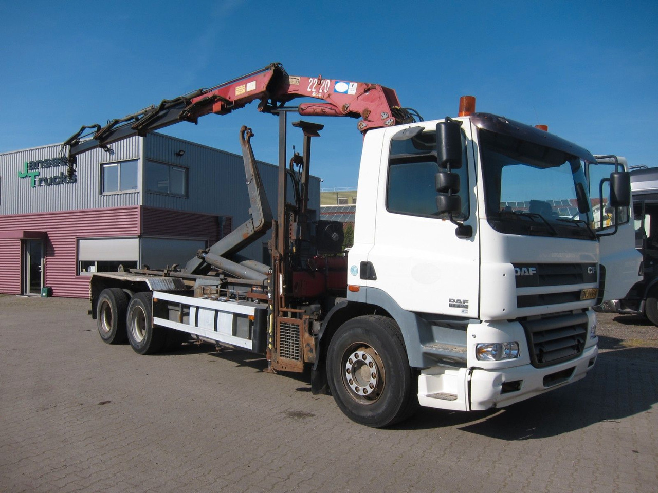 DAF CF 85 480 6x2 HMF 2220 3xhydr Remote Manual E3 leasing DAF CF 85 480 6x2 HMF 2220 3xhydr Remote Manual E3: picture 8