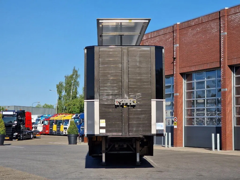 Berdex 3 Stock / Semi-closed temperature controlled Livestock trailer - Water & Ventilation - Type 2 - Livestock semi-trailer: picture 3 Berdex 3 Stock / Semi-closed temperature controlled Livestock trailer - Water & Ventilation - Type 2 - Livestock semi-trailer: picture 3