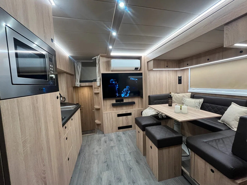 New Camper Scania S590 V8 6x2 Camper / Motorhome - New 2025 - Garage - Slide out -: picture 18 New Camper Scania S590 V8 6x2 Camper / Motorhome - New 2025 - Garage - Slide out -: picture 18