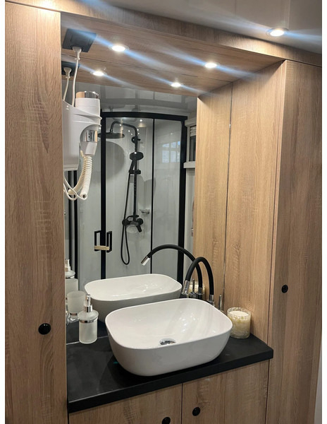 New Camper Scania S590 V8 6x2 Camper / Motorhome - New 2025 - Garage - Slide out -: picture 15 New Camper Scania S590 V8 6x2 Camper / Motorhome - New 2025 - Garage - Slide out -: picture 15