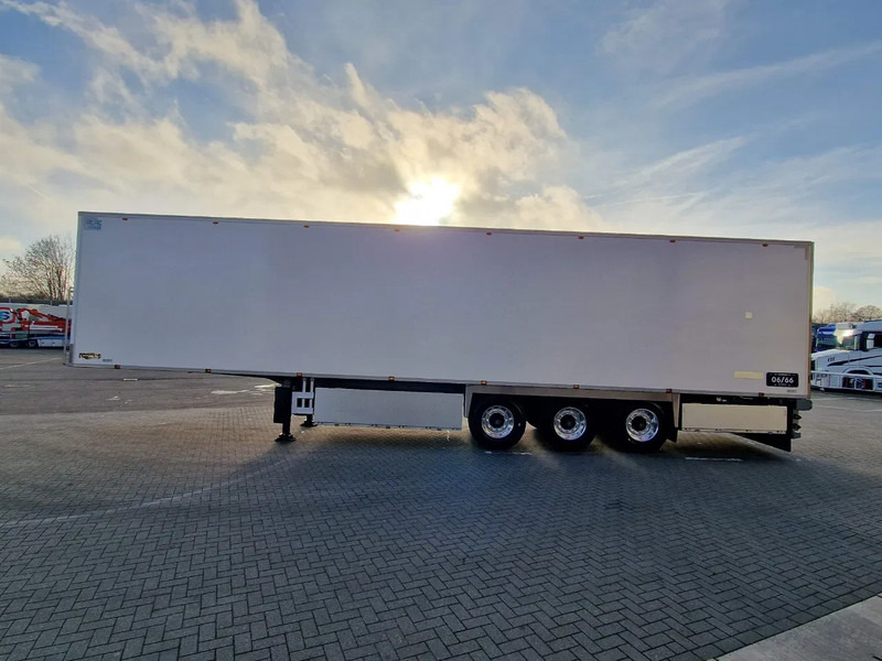 Chereau Thermoking SLX Spectrum Bi Temp Frigo - Pallet boxes - Isothermal semi-trailer: picture 4 Chereau Thermoking SLX Spectrum Bi Temp Frigo - Pallet boxes - Isothermal semi-trailer: picture 4