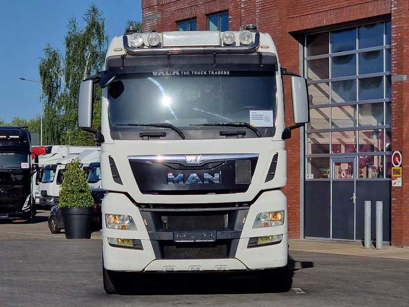 MAN TGX 32.560 8x4*4 - Cable system - Retarder - Euro 6 - Steering axle - - Cable system truck: picture 2 MAN TGX 32.560 8x4*4 - Cable system - Retarder - Euro 6 - Steering axle - - Cable system truck: picture 2