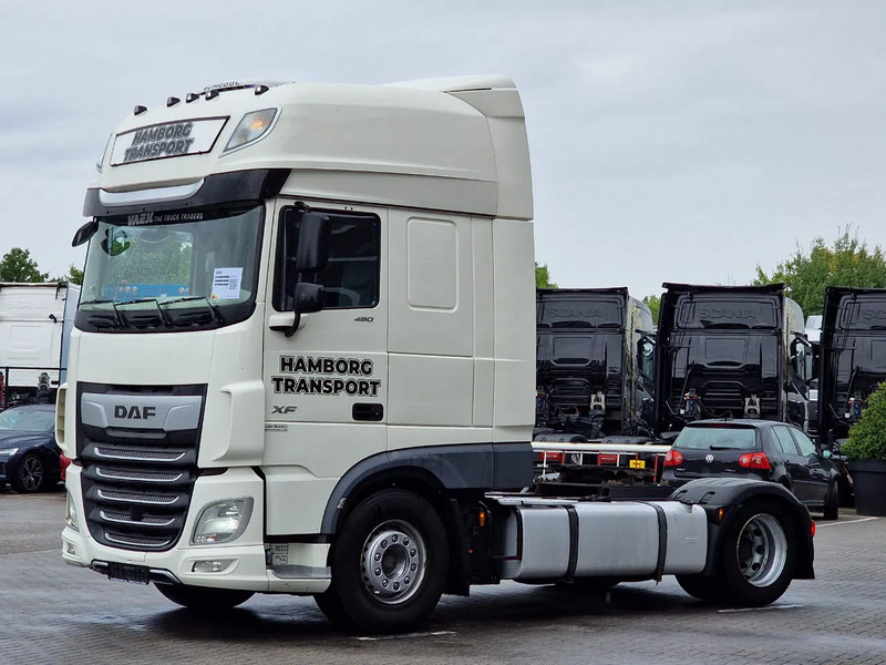DAF XF 480 SuperSpaceCab - Custom interior - Night clima - TV - Fridge - 580Tkm - Tractor unit: picture 3 DAF XF 480 SuperSpaceCab - Custom interior - Night clima - TV - Fridge - 580Tkm - Tractor unit: picture 3