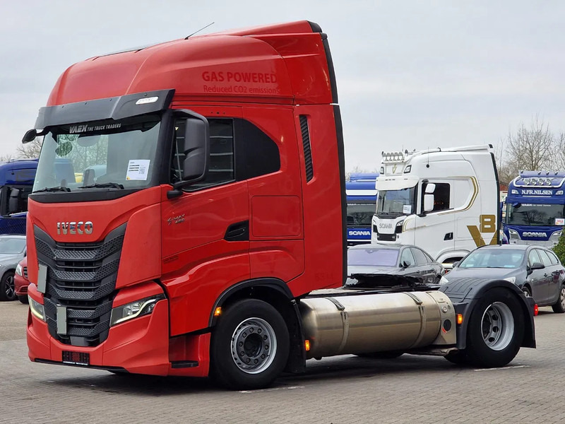 Iveco S-WAY 460 LNG - 4x2 - Retarder - 2x tank - Tractor unit: picture 3 Iveco S-WAY 460 LNG - 4x2 - Retarder - 2x tank - Tractor unit: picture 3