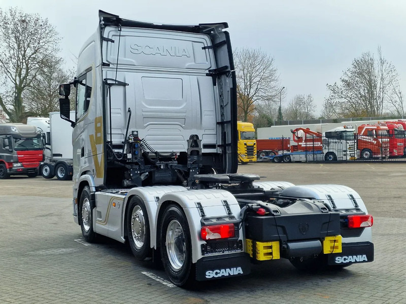 Scania 660S V8 NGS Highline 6x2/4 - New - Full spec - Retarder - Night clima - Led - Leather - Navi - Tractor unit: picture 5 Scania 660S V8 NGS Highline 6x2/4 - New - Full spec - Retarder - Night clima - Led - Leather - Navi - Tractor unit: picture 5