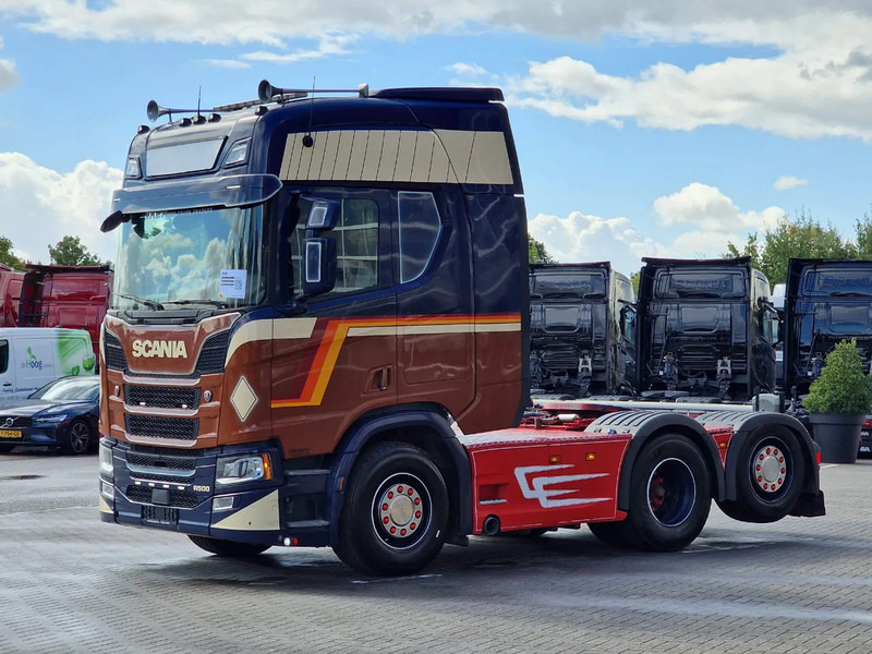 Scania R500 NGS Highline 6x2 - PTO/Hydraulic - Custom interior - Full air - 2.95 WB - Tractor unit: picture 3 Scania R500 NGS Highline 6x2 - PTO/Hydraulic - Custom interior - Full air - 2.95 WB - Tractor unit: picture 3
