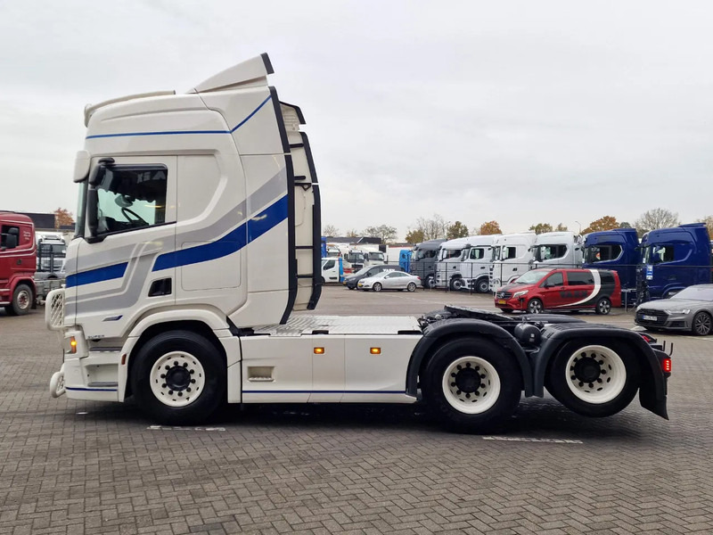 Scania R560 Highline 6x2 - BUFFL - Retarder - Full air - 3.15 WB - Leather - Tractor unit: picture 4 Scania R560 Highline 6x2 - BUFFL - Retarder - Full air - 3.15 WB - Leather - Tractor unit: picture 4