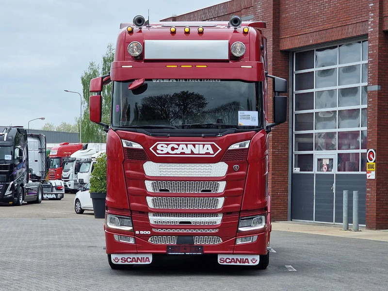 Scania S500 NGS Highline 4x2 - Retarder - Night clima - Full air - Custom interior - Full spoiler - 2 tank - Tractor unit: picture 2 Scania S500 NGS Highline 4x2 - Retarder - Night clima - Full air - Custom interior - Full spoiler - 2 tank - Tractor unit: picture 2