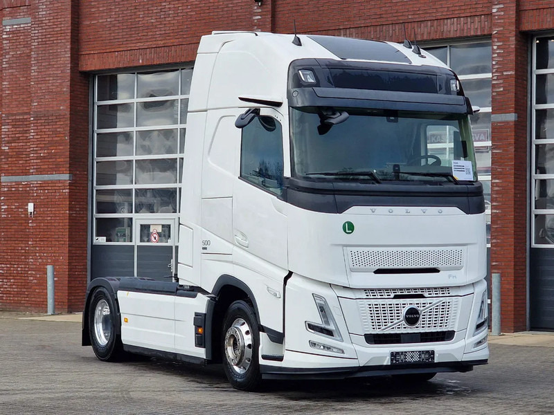 Volvo FH 13.500 Aero Globetrotter XL 4x2 - I Save - Retarder - I parkcool - 2x tank - Mirror cams - Tractor unit: picture 1 Volvo FH 13.500 Aero Globetrotter XL 4x2 - I Save - Retarder - I parkcool - 2x tank - Mirror cams - Tractor unit: picture 1