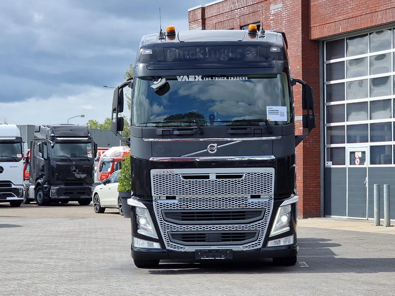 Volvo FH 13.540 Globetrotter 6x2 - Full air - VEB+ - Led - Tractor unit: picture 2 Volvo FH 13.540 Globetrotter 6x2 - Full air - VEB+ - Led - Tractor unit: picture 2