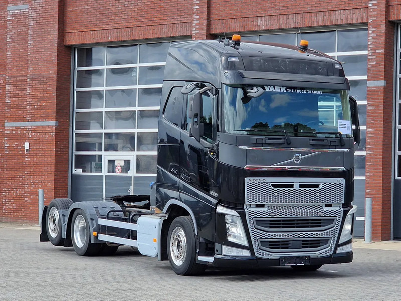Volvo FH 13.540 Globetrotter 6x2 - Full air - VEB+ - Led - Tractor unit: picture 1 Volvo FH 13.540 Globetrotter 6x2 - Full air - VEB+ - Led - Tractor unit: picture 1