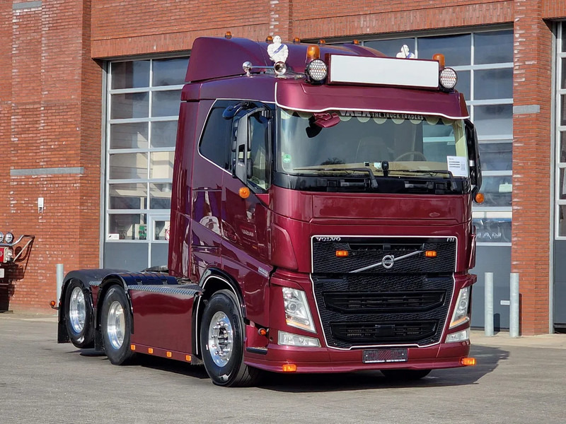 Volvo FH 13.540 Lowroof 6x2 - Show truck - Custom interior - Full air suspension - I parkcool - VEB+ - Tractor unit: picture 1 Volvo FH 13.540 Lowroof 6x2 - Show truck - Custom interior - Full air suspension - I parkcool - VEB+ - Tractor unit: picture 1