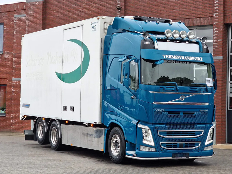 Volvo FH 13.540 Globetrotter 6x2 - Carrier Frigo- Hooks/Meat - Retarder - Full air - Isothermal truck: picture 1 Volvo FH 13.540 Globetrotter 6x2 - Carrier Frigo- Hooks/Meat - Retarder - Full air - Isothermal truck: picture 1