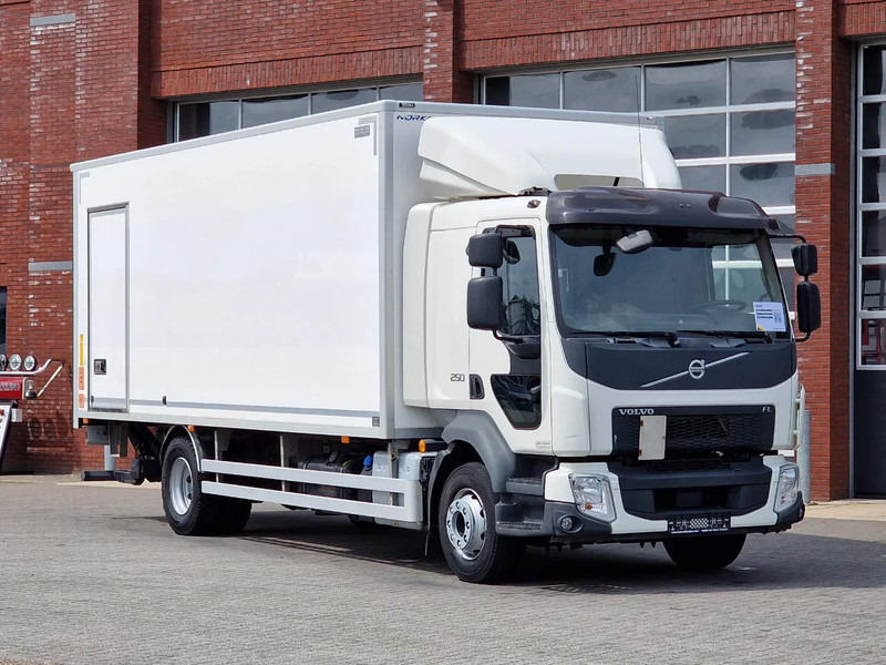Volvo FL 250 Closed box - Loadlift - Automatic gearbox - Camera - Box truck: picture 1 Volvo FL 250 Closed box - Loadlift - Automatic gearbox - Camera - Box truck: picture 1
