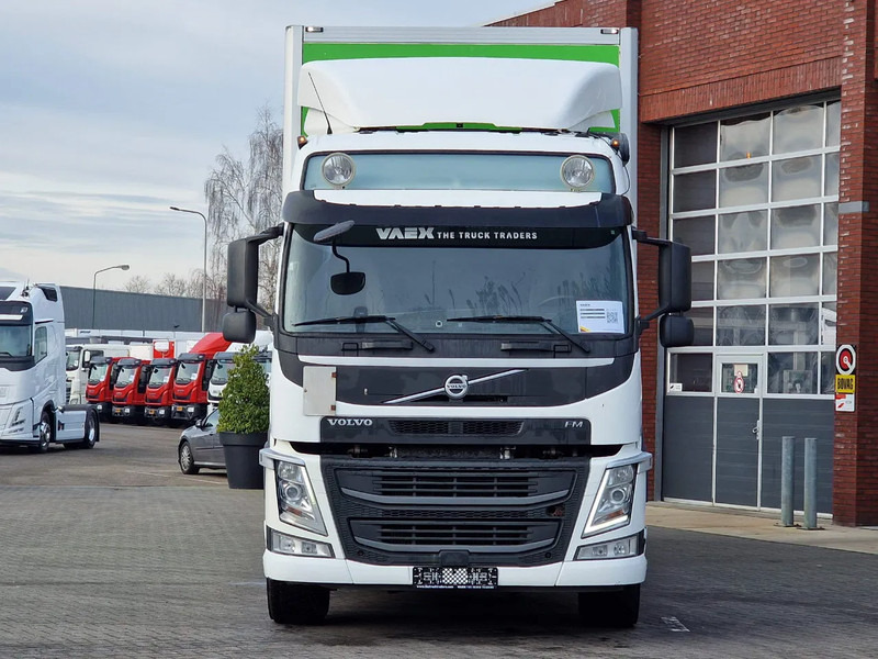 Volvo FM 460 6x2*4 - Globetrotter - BDF Chassis with box - Euro 6 - Full air - - Box truck: picture 2 Volvo FM 460 6x2*4 - Globetrotter - BDF Chassis with box - Euro 6 - Full air - - Box truck: picture 2