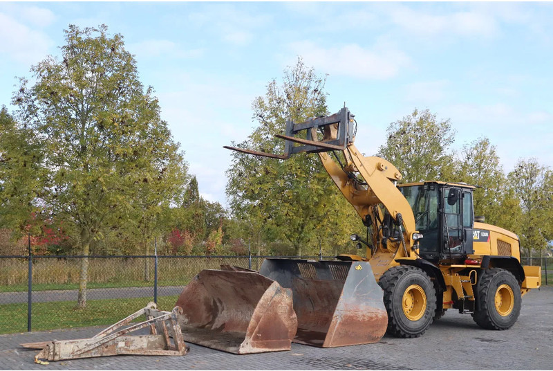 Caterpillar 938 M | 2X BUCKET | JIB | FORKS | BSS | GOOD CONDITION - Wheel loader: picture 2 Caterpillar 938 M | 2X BUCKET | JIB | FORKS | BSS | GOOD CONDITION - Wheel loader: picture 2