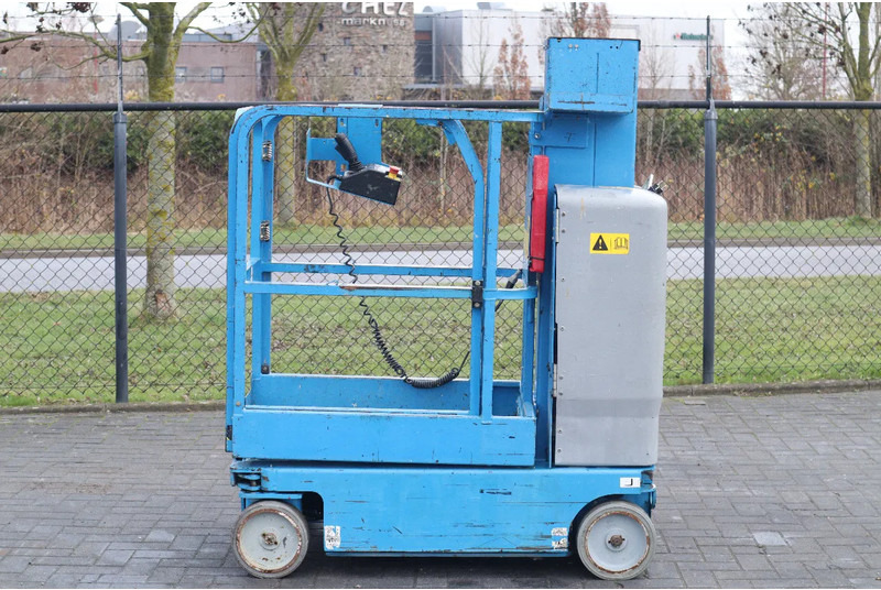 Genie GRC-12 | 5.6 METER | 227 KG - Aerial platform: picture 1 Genie GRC-12 | 5.6 METER | 227 KG - Aerial platform: picture 1
