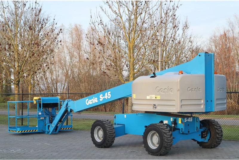 Genie S-45 | 15.7 METER | 227 KG | GOOD CONDITION - Telescopic boom: picture 3 Genie S-45 | 15.7 METER | 227 KG | GOOD CONDITION - Telescopic boom: picture 3