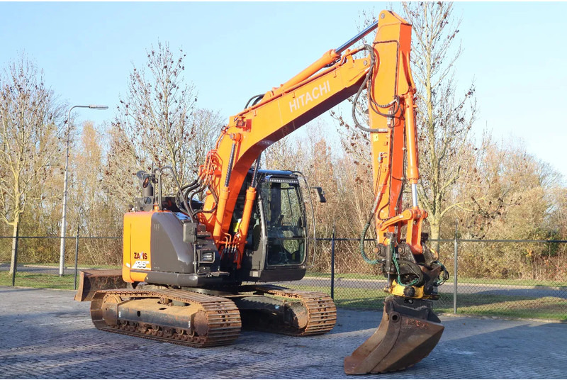 Hitachi ZX135 US-6 | ROTOTILT | DOZERBLADE | 2D GPS | 3X BUCKET - Crawler excavator: picture 5 Hitachi ZX135 US-6 | ROTOTILT | DOZERBLADE | 2D GPS | 3X BUCKET - Crawler excavator: picture 5