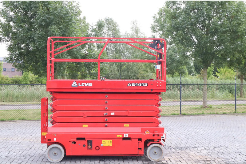 LGMG AS1413E | 16 METER | 320 KG | GS-4655 | 4069 - Scissor lift: picture 4 LGMG AS1413E | 16 METER | 320 KG | GS-4655 | 4069 - Scissor lift: picture 4