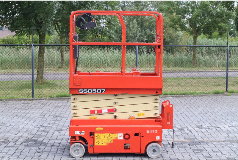 LGMG SS0507 | 6.3 METER | 230 KG | GS-1330 | ES1330 - Scissor lift: picture 1 LGMG SS0507 | 6.3 METER | 230 KG | GS-1330 | ES1330 - Scissor lift: picture 1