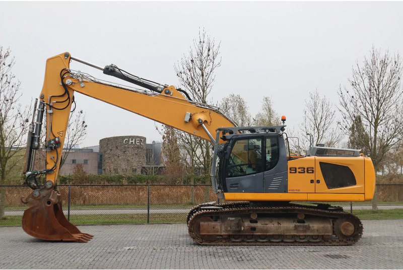 Liebherr R936 NLC | STRAIGHT BOOM | MAGNET GEN | OILQUICK - Crawler excavator: picture 1 Liebherr R936 NLC | STRAIGHT BOOM | MAGNET GEN | OILQUICK - Crawler excavator: picture 1