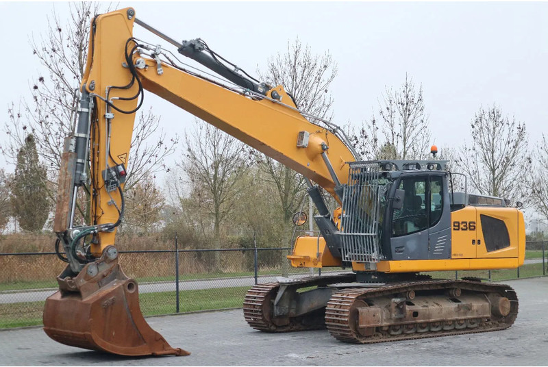 Liebherr R936 NLC | STRAIGHT BOOM | MAGNET GEN | OILQUICK - Demolition excavator: picture 2 Liebherr R936 NLC | STRAIGHT BOOM | MAGNET GEN | OILQUICK - Demolition excavator: picture 2