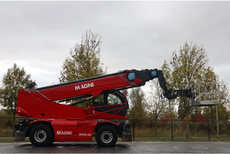 MAGNI RTH 5.35 S-M/C | WORKING PLATFORM | REMOTE | GOOD CONDITION - Telescopic handler: picture 4 MAGNI RTH 5.35 S-M/C | WORKING PLATFORM | REMOTE | GOOD CONDITION - Telescopic handler: picture 4