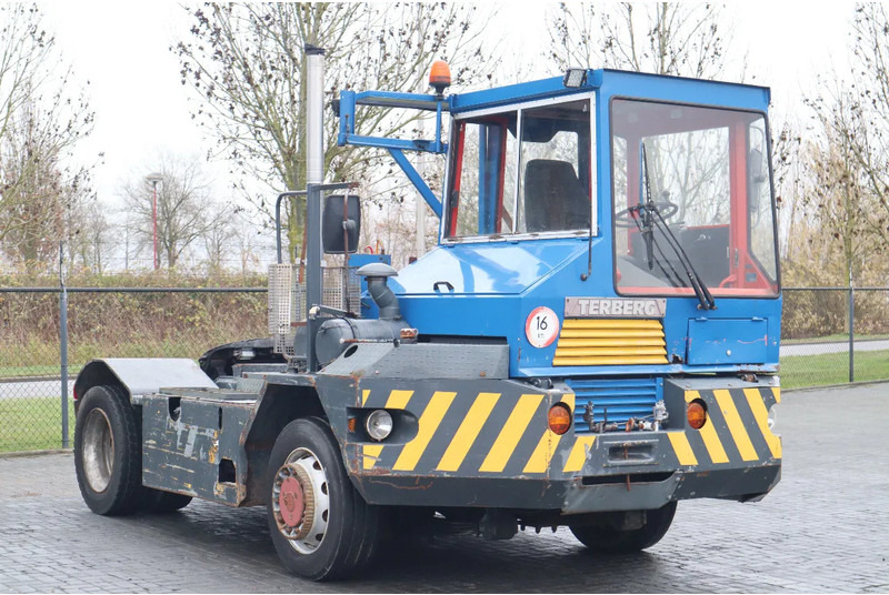 Terberg RT 20 | 4X4 | TERMINAL TRACTOR | DUTCH REG. - Terminal tractor: picture 5 Terberg RT 20 | 4X4 | TERMINAL TRACTOR | DUTCH REG. - Terminal tractor: picture 5
